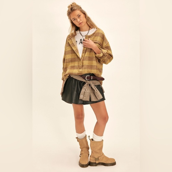 Paradise Found Vegan Skort NWOT black - Picture 1 of 3